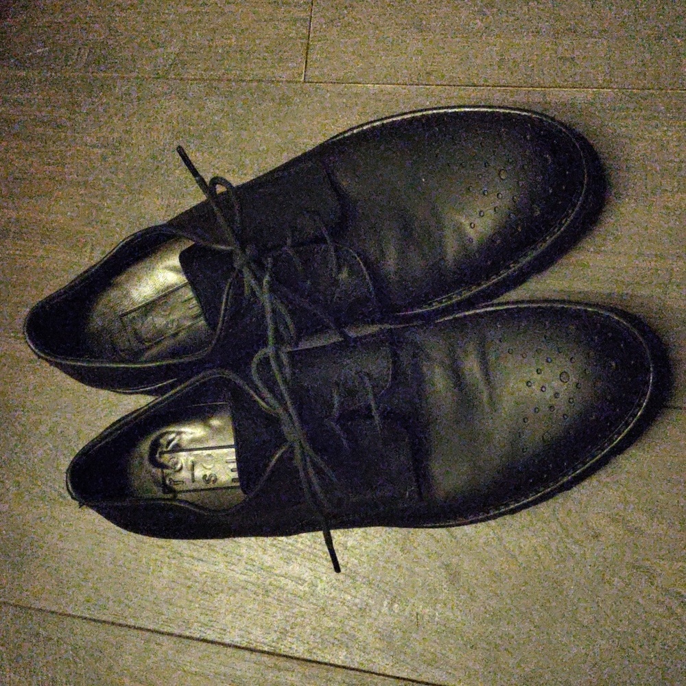 RE-SOUL Black Leather Lugged Sole Oxfords